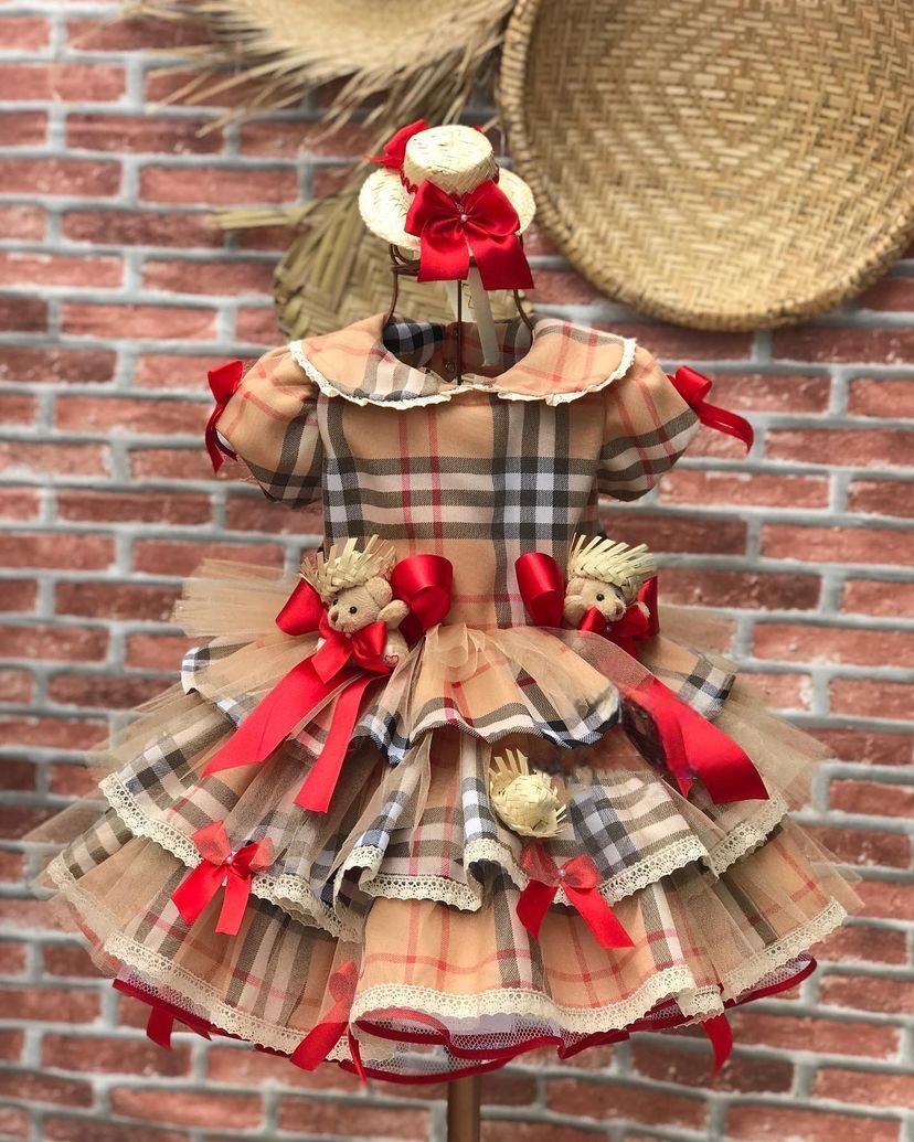 Vestido caipira burberry